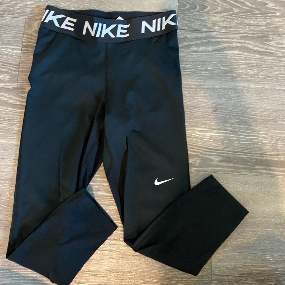 Nike black leggings
